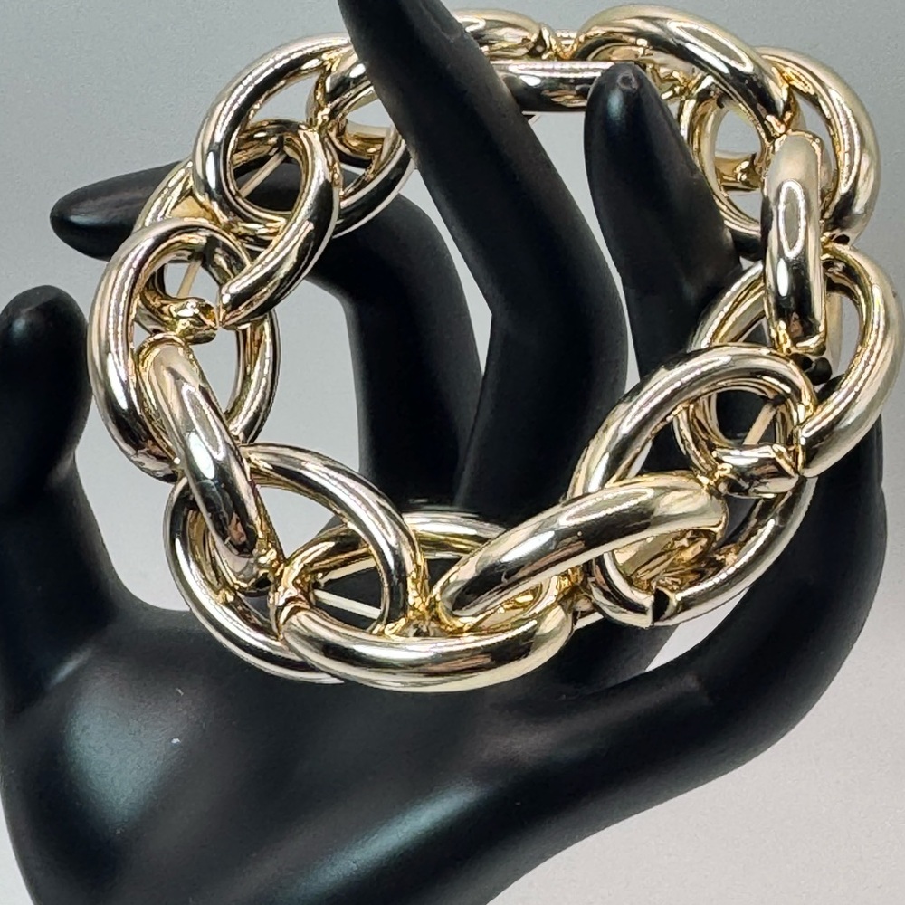 Elegant Gold and Silver Chain Bracelet